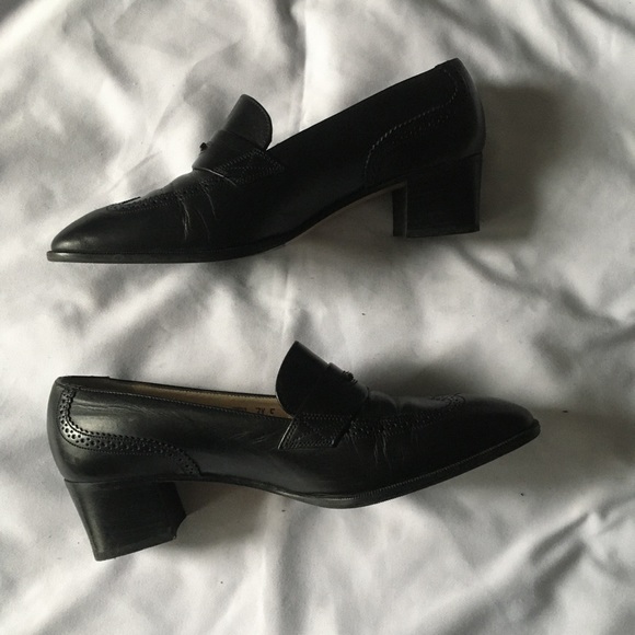 Bally | Vintage 80s City Walker Spectator Heel - Picture 4 of 12